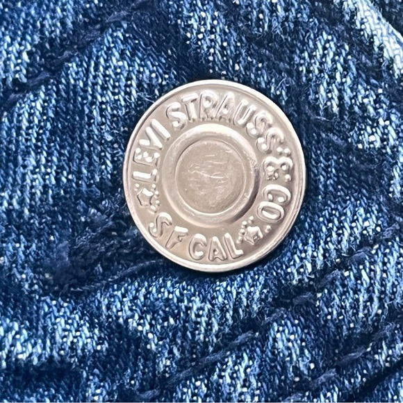 Levi's ShortAll Overalls - Picture 16 of 16